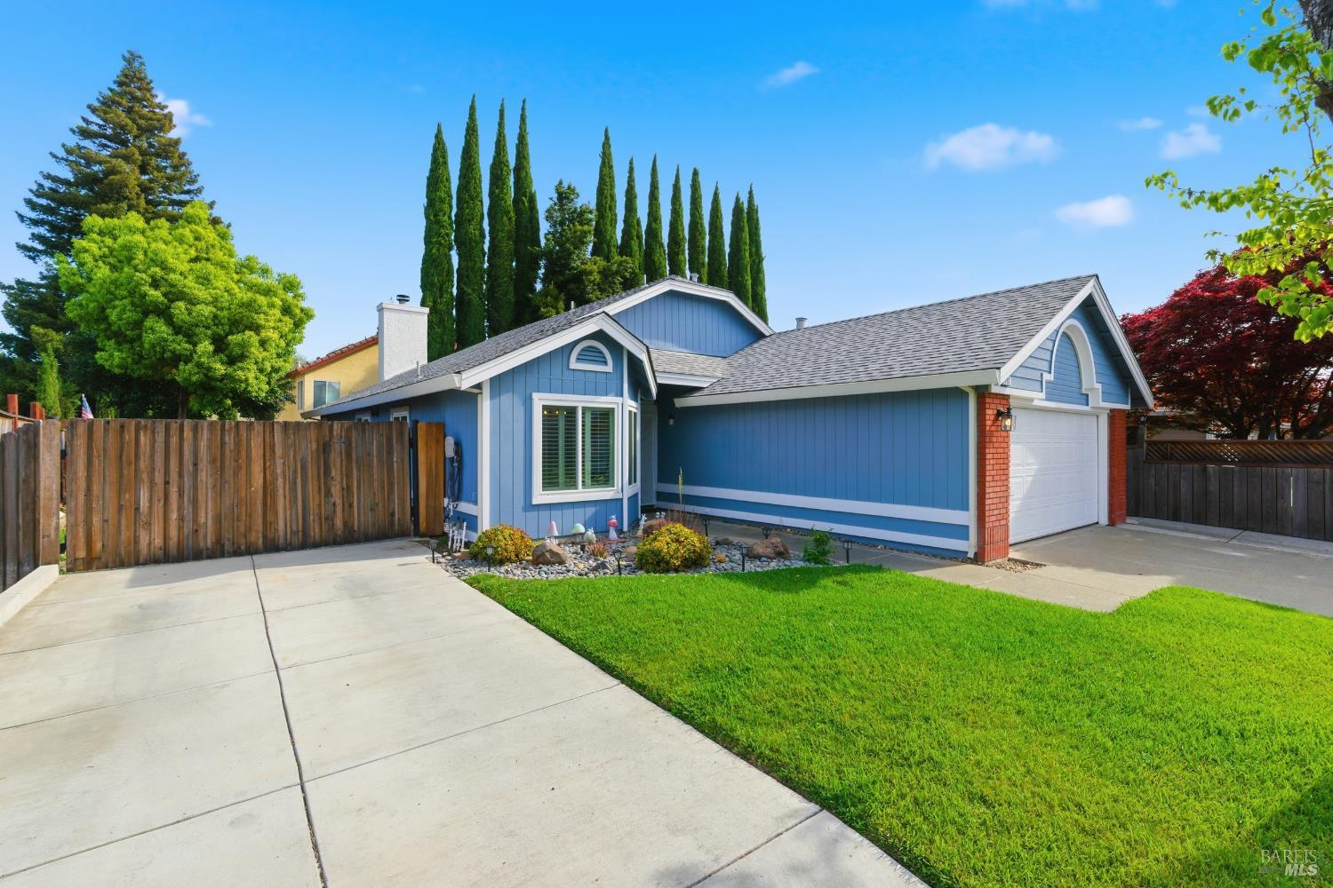 701 Oak Brook Drive Vacaville CA 95687
