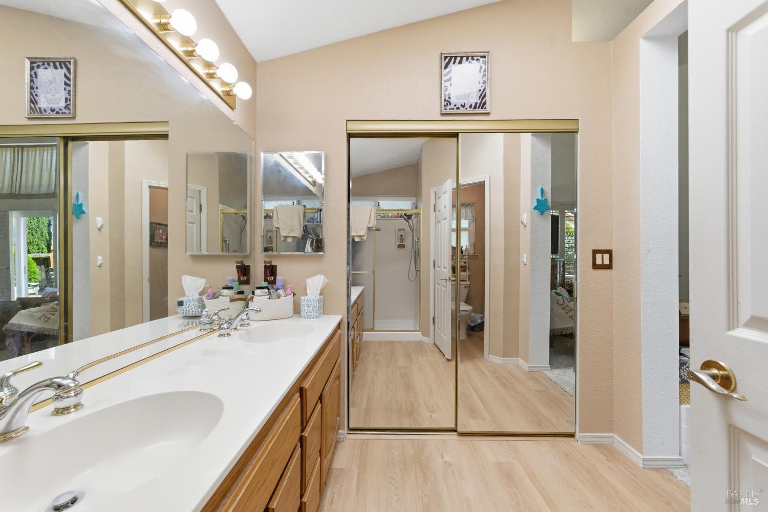 701 Oak Brook Drive Vacaville CA 95687
