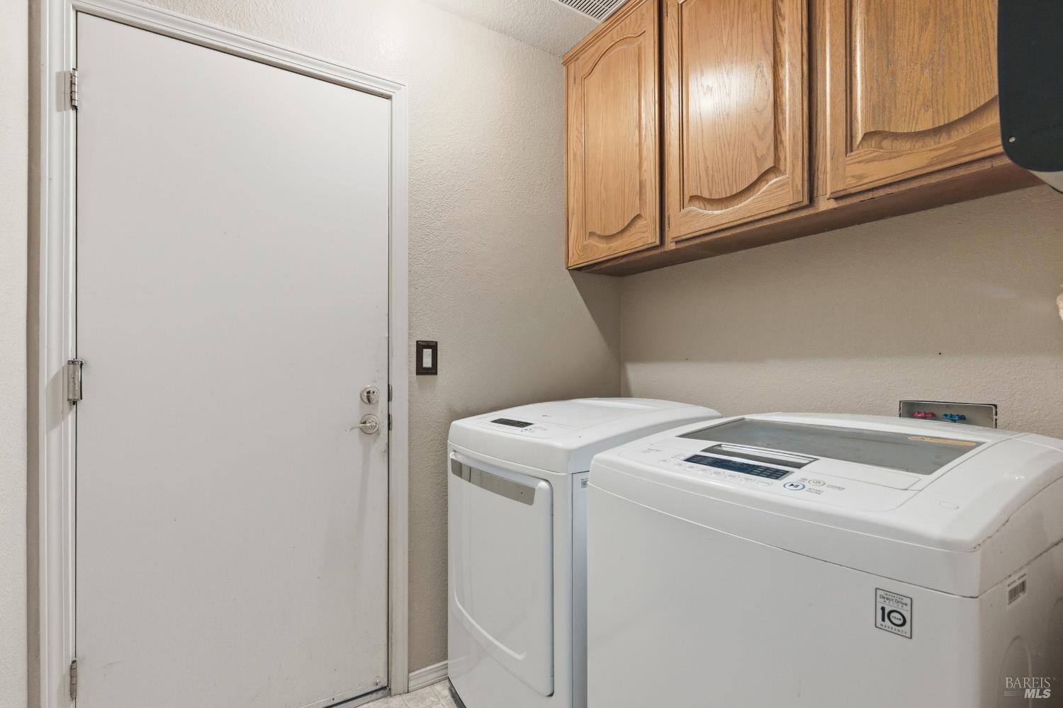 701 Oak Brook Drive Vacaville CA 95687