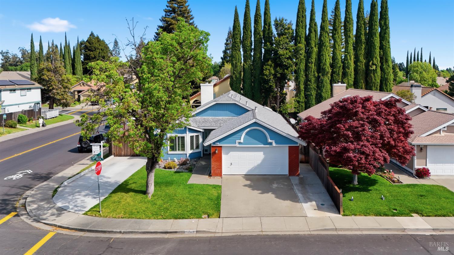 701 Oak Brook Drive Vacaville CA 95687