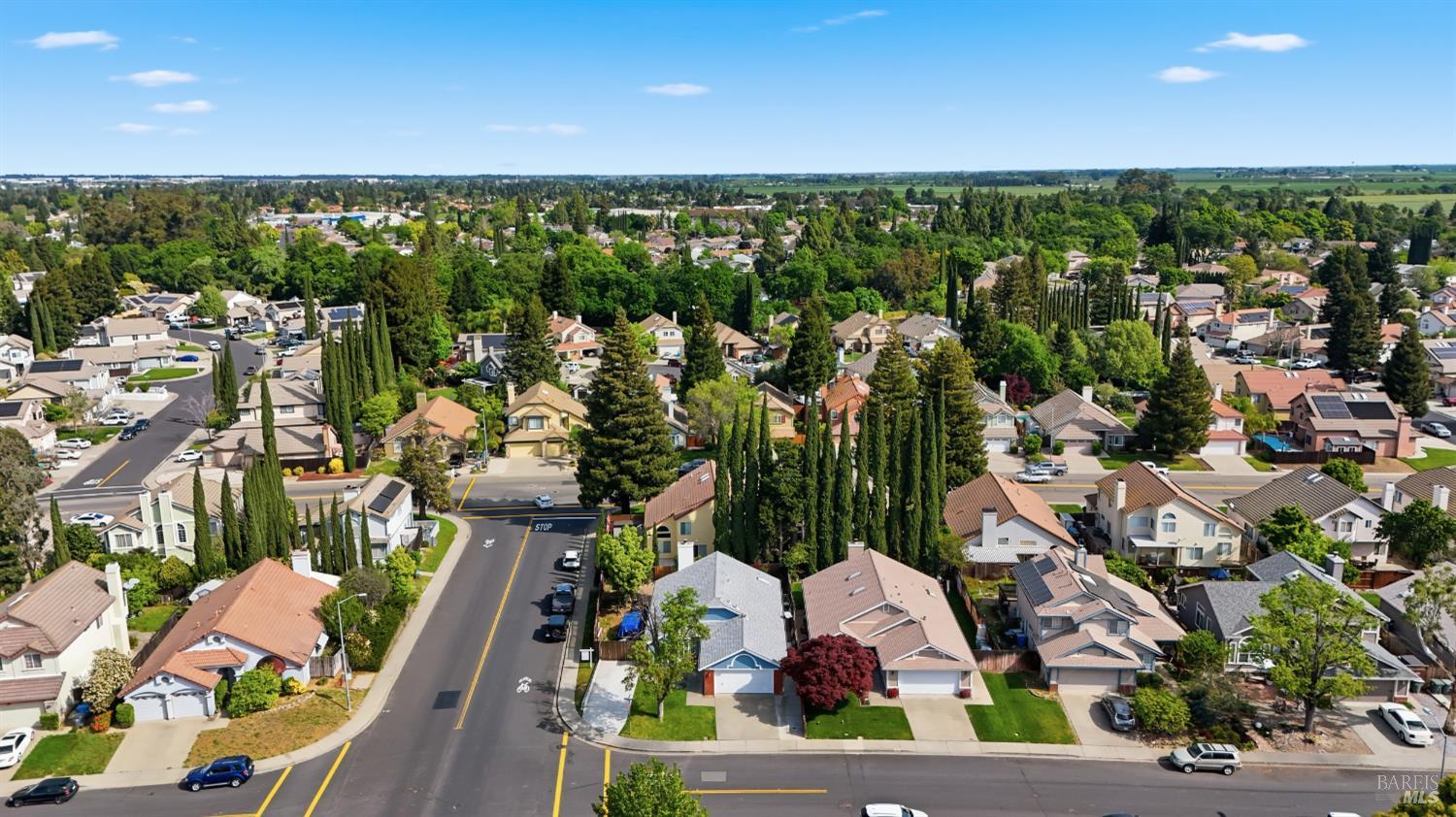701 Oak Brook Drive Vacaville CA 95687