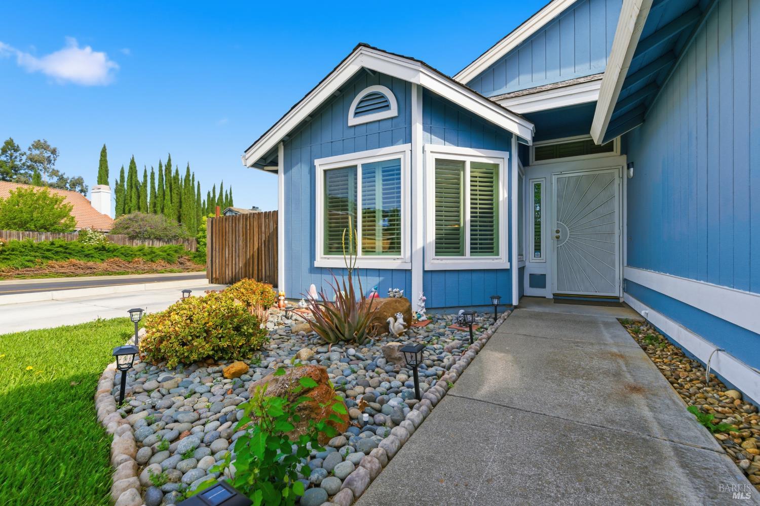 701 Oak Brook Drive Vacaville CA 95687
