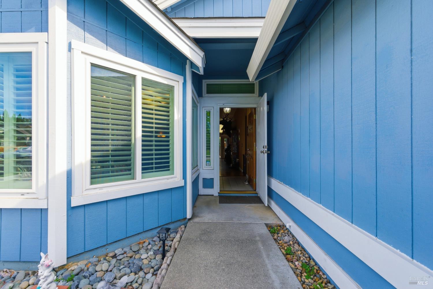 701 Oak Brook Drive Vacaville CA 95687