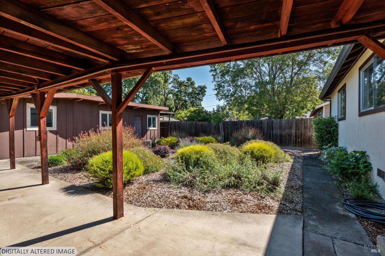 548 Peach Street Ukiah CA 95482