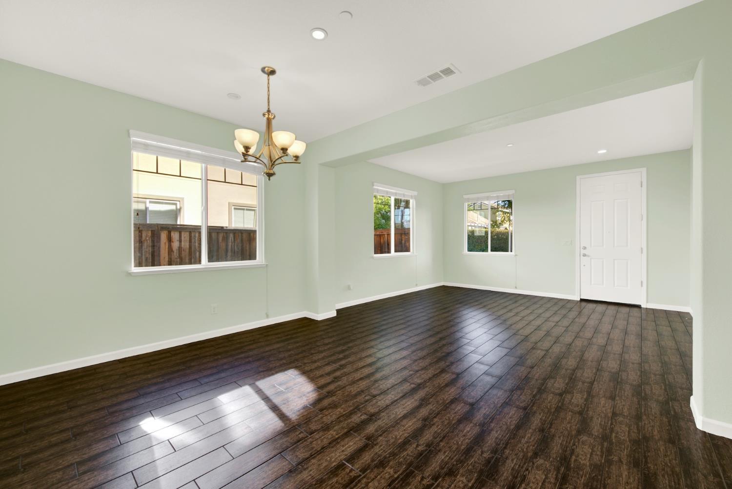 2759 Coranado Street West Sacramento CA 95691