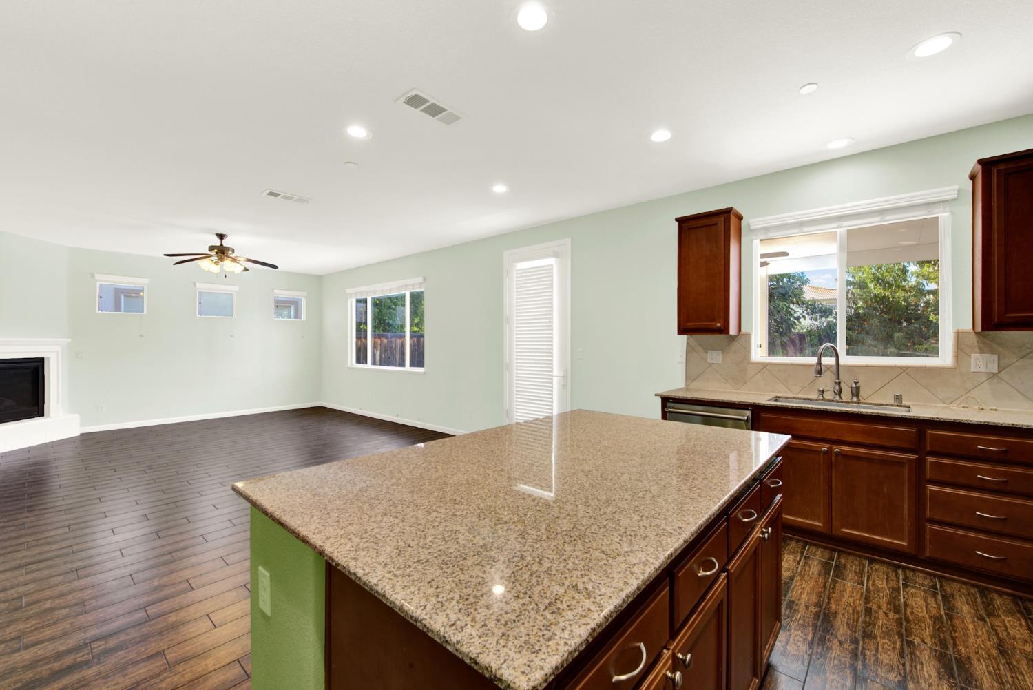 2759 Coranado Street West Sacramento CA 95691