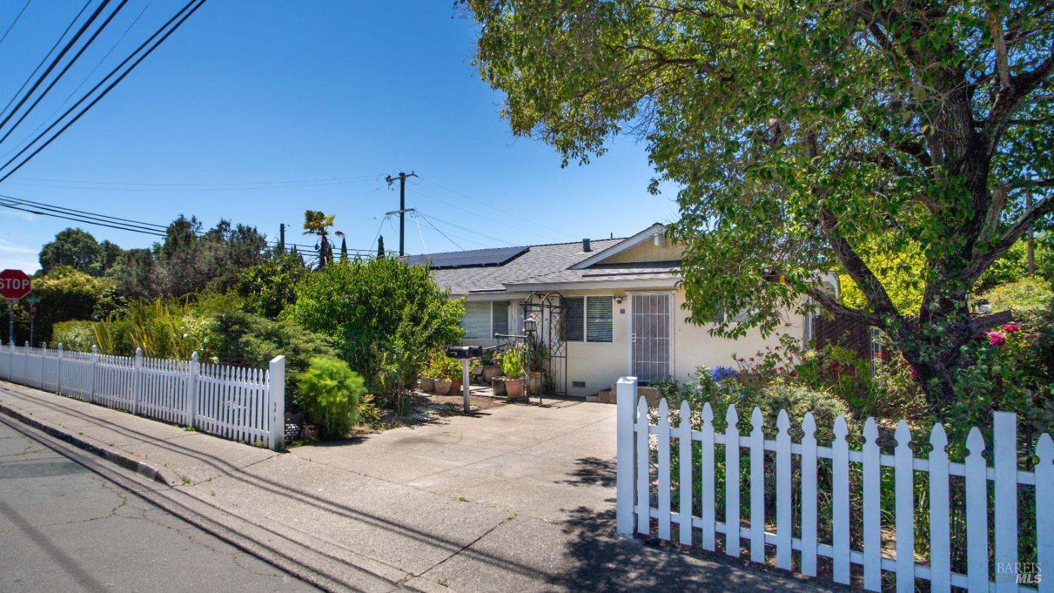 1801 Corby Avenue Santa Rosa CA 95407