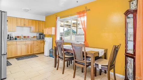 1801 Corby Avenue Santa Rosa CA 95407