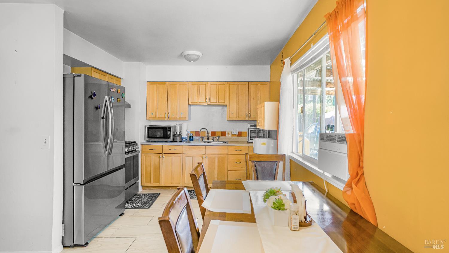 1801 Corby Avenue Santa Rosa CA 95407