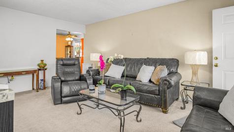 1801 Corby Avenue Santa Rosa CA 95407