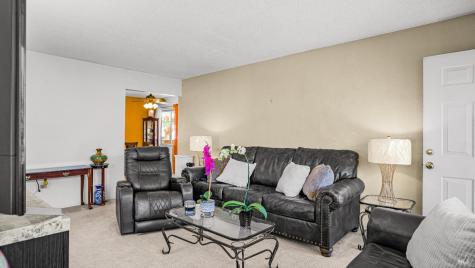 1801 Corby Avenue Santa Rosa CA 95407