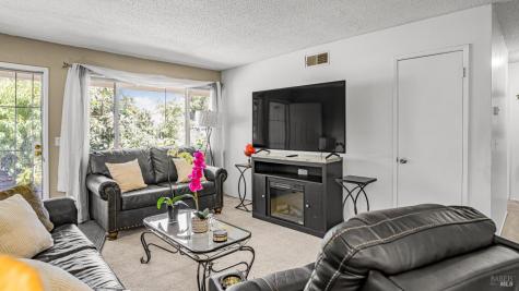 1801 Corby Avenue Santa Rosa CA 95407