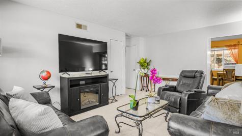 1801 Corby Avenue Santa Rosa CA 95407