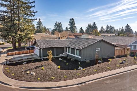 4472 Hollingsworth Circle Rohnert Park CA 94928