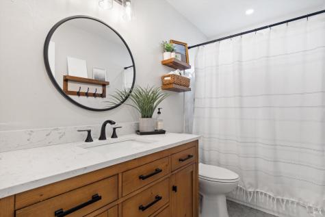 4472 Hollingsworth Circle Rohnert Park CA 94928