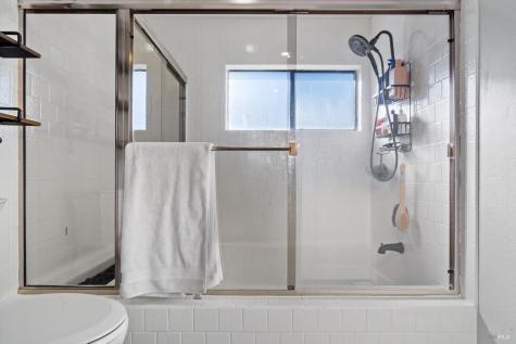 4472 Hollingsworth Circle Rohnert Park CA 94928