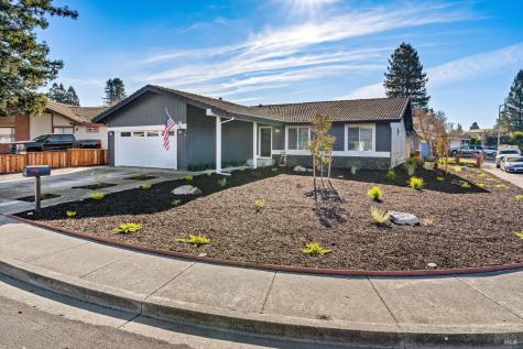 4472 Hollingsworth Circle Rohnert Park CA 94928