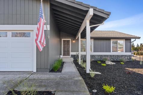 4472 Hollingsworth Circle Rohnert Park CA 94928
