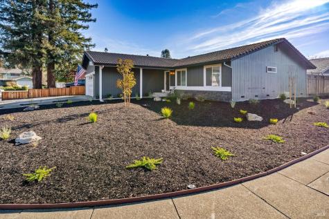 4472 Hollingsworth Circle Rohnert Park CA 94928