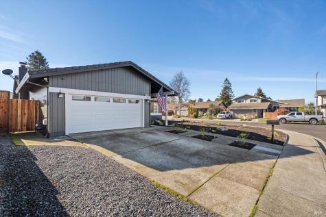 4472 Hollingsworth Circle Rohnert Park CA 94928