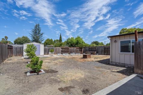 745 Camellia Court Santa Rosa CA 95407