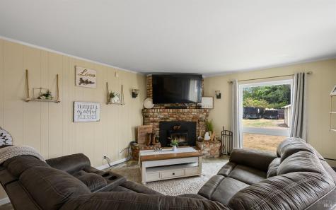 1682 Peterson Lane Santa Rosa CA 95403