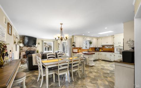 1682 Peterson Lane Santa Rosa CA 95403
