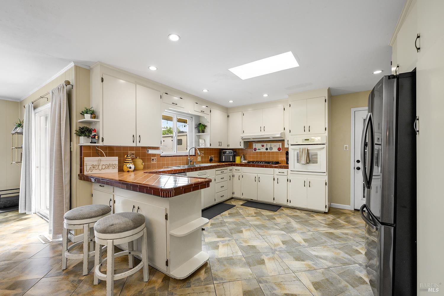 1682 Peterson Lane Santa Rosa CA 95403