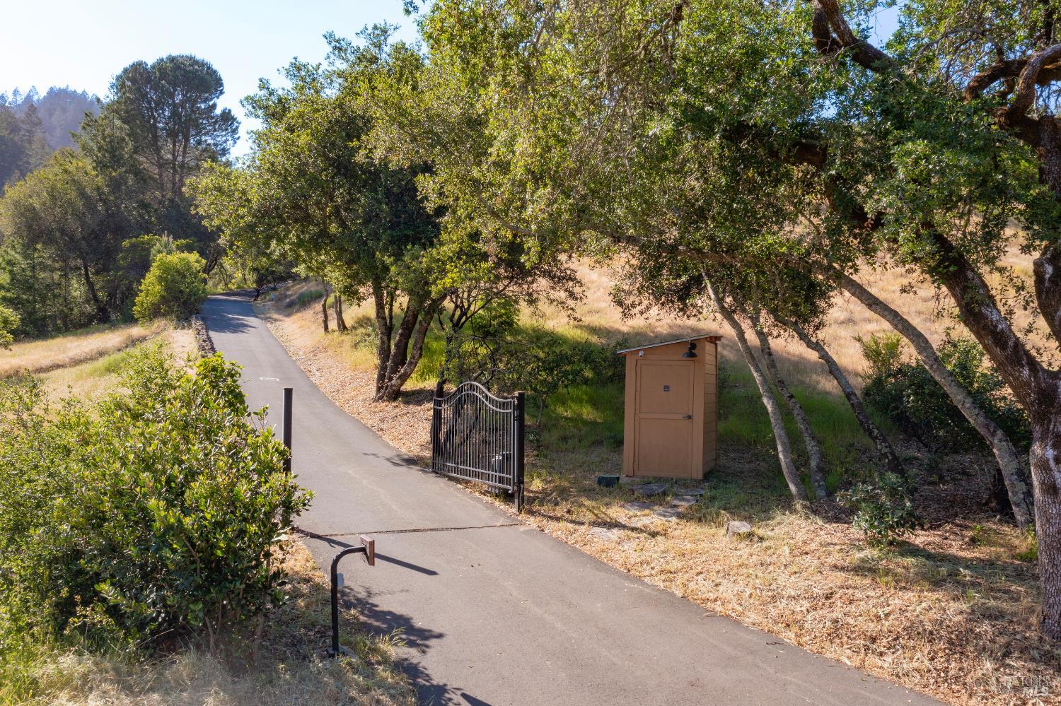 5270 Dry Creek Road Napa CA 94558