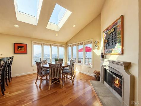 1000 Wolf Ridge Road Glen Ellen CA 95442