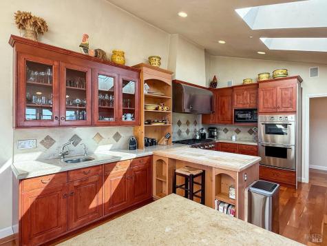 1000 Wolf Ridge Road Glen Ellen CA 95442