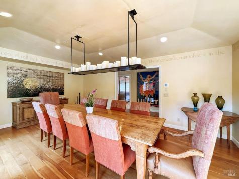 1000 Wolf Ridge Road Glen Ellen CA 95442