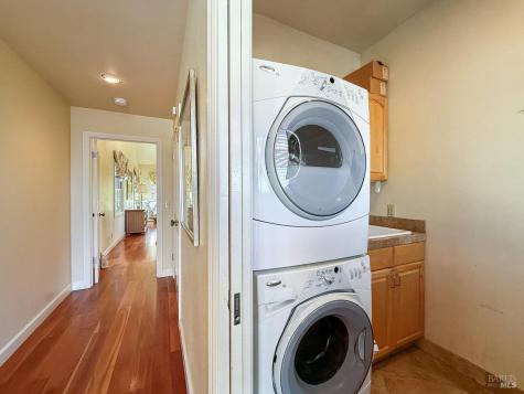 1000 Wolf Ridge Road Glen Ellen CA 95442