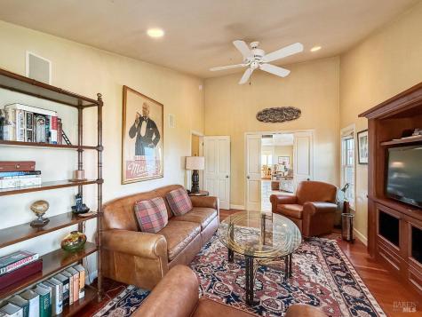 1000 Wolf Ridge Road Glen Ellen CA 95442