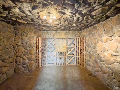 1000 Wolf Ridge Road Glen Ellen CA 95442