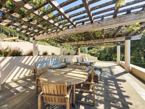 1000 Wolf Ridge Road Glen Ellen CA 95442