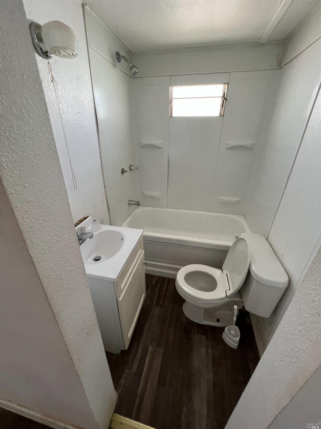 12902 E Highway 20 Clearlake Oaks CA 95423