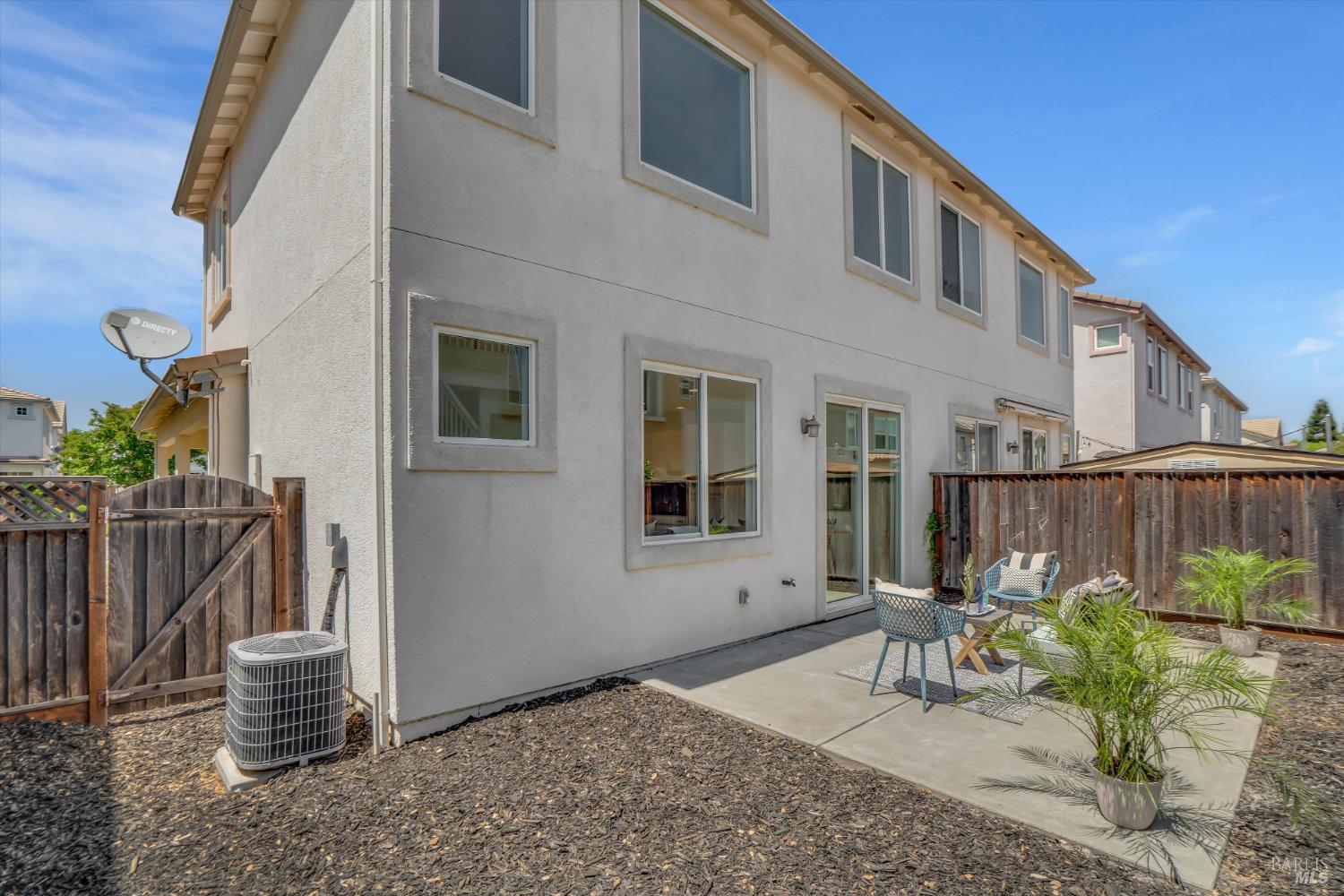 1158 Tocia Avenue Vacaville CA 95687