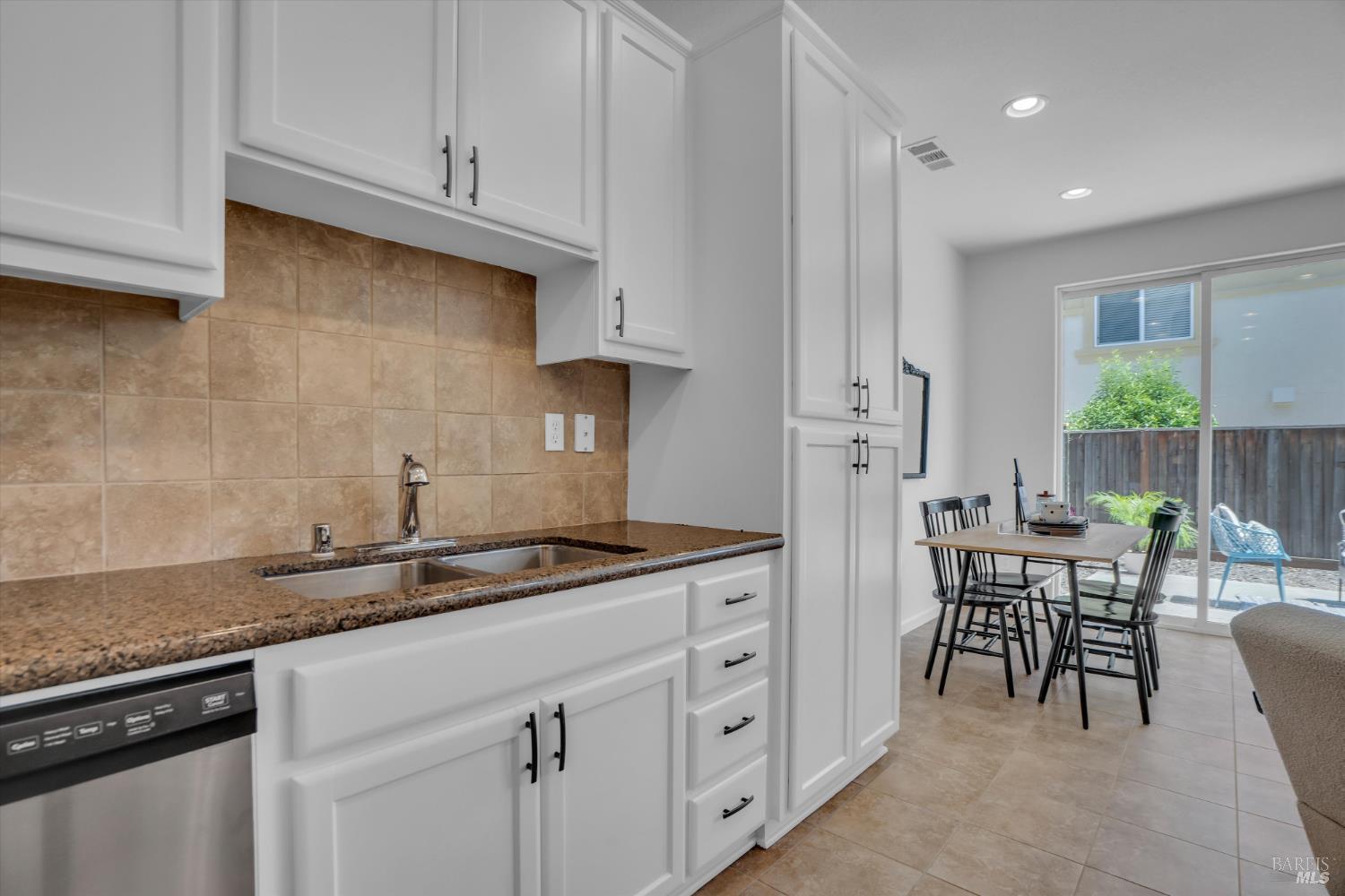 1158 Tocia Avenue Vacaville CA 95687