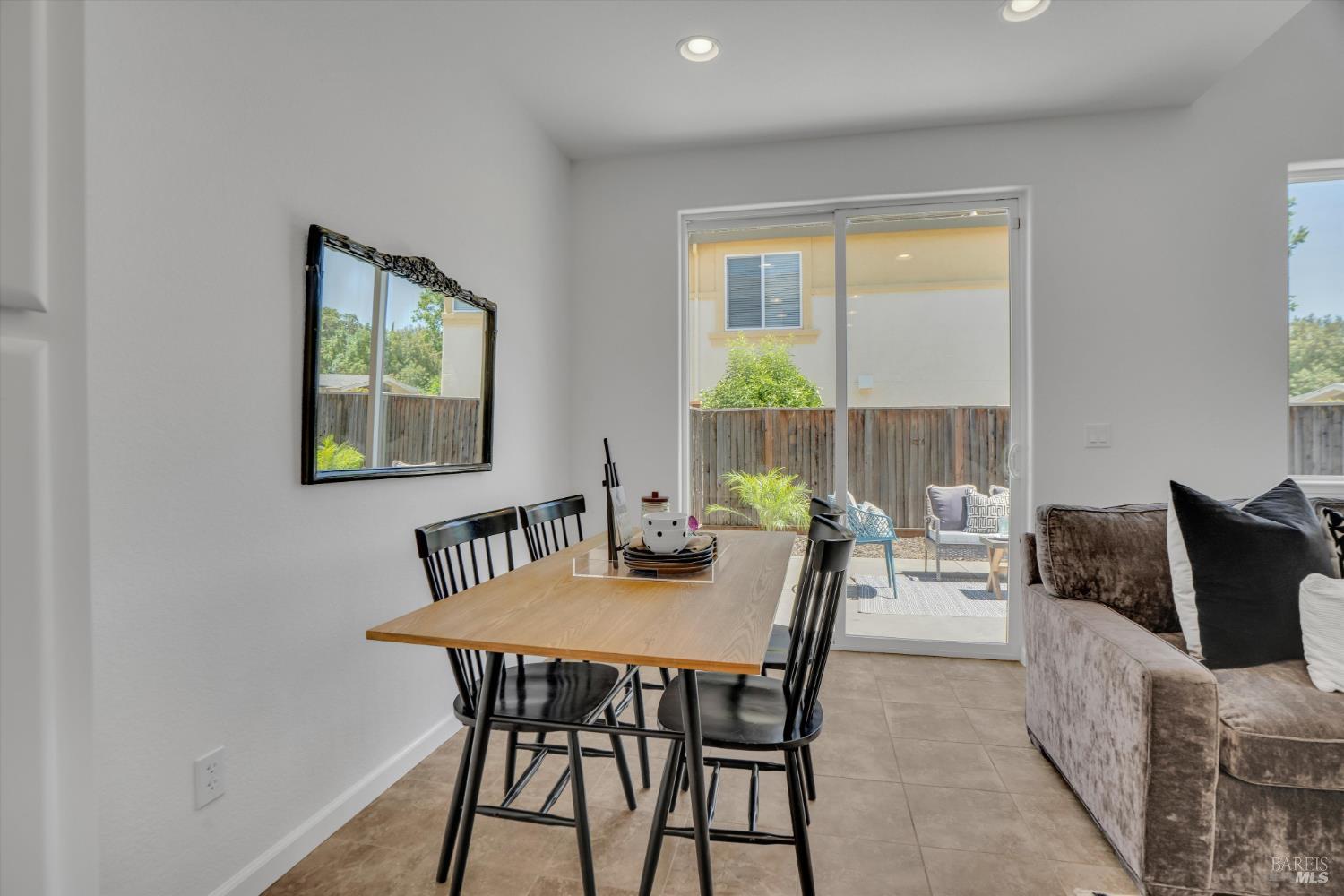 1158 Tocia Avenue Vacaville CA 95687
