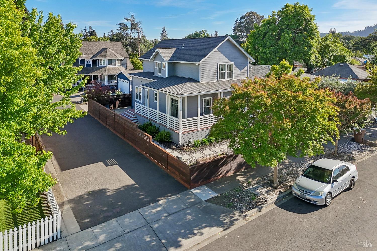 1645 E Street Napa CA 94559