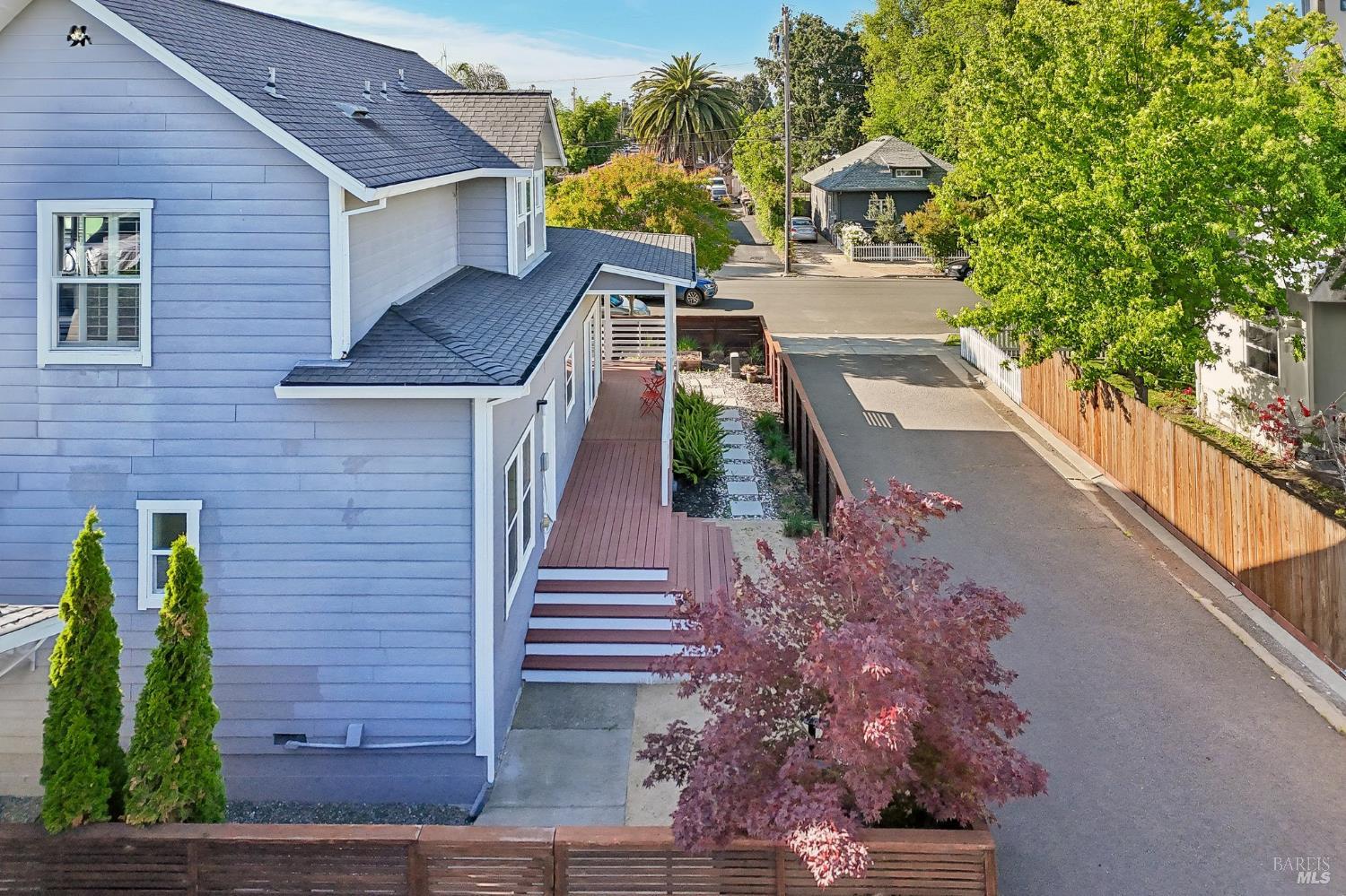 1645 E Street Napa CA 94559