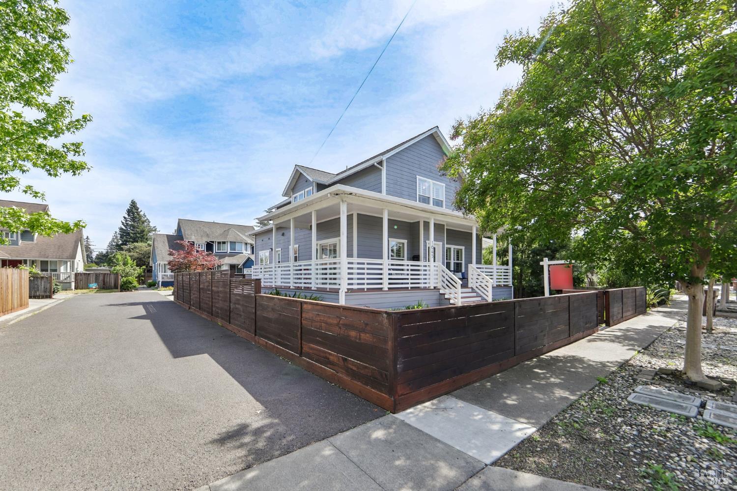 1645 E Street Napa CA 94559
