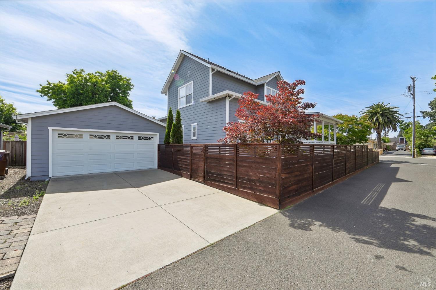 1645 E Street Napa CA 94559