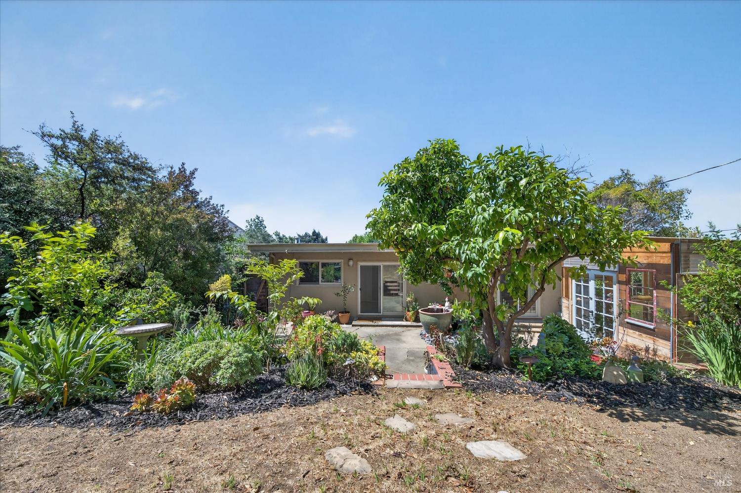 118 El Verano Street Vallejo CA 94590
