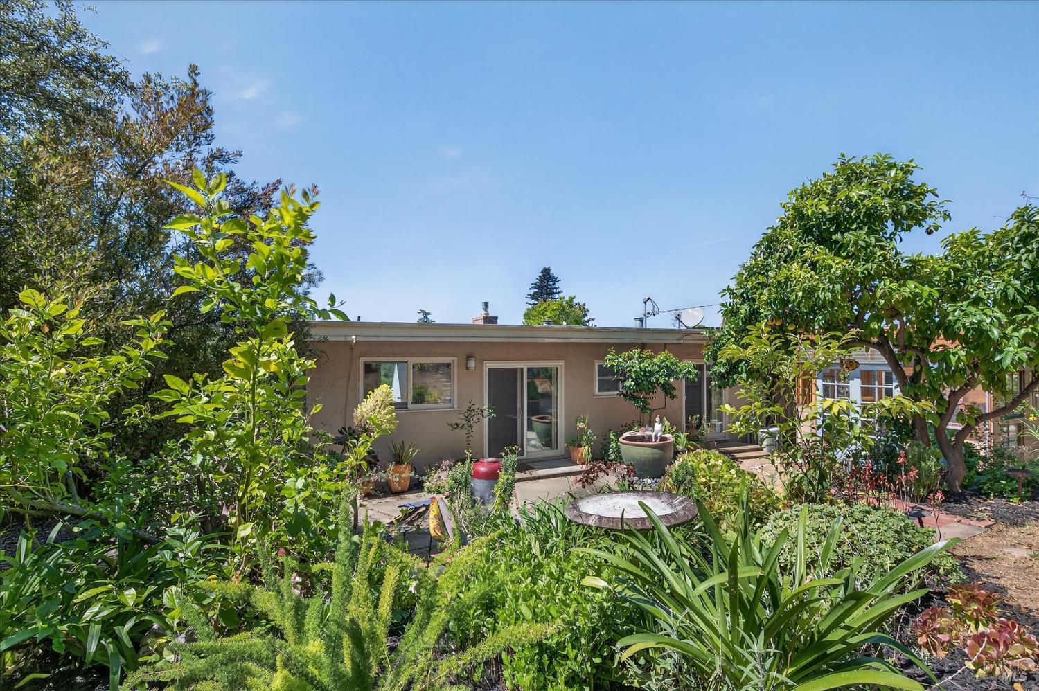 118 El Verano Street Vallejo CA 94590