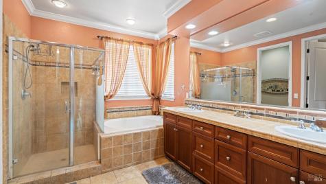 2011 Bellaterra Court Santa Rosa CA 95404