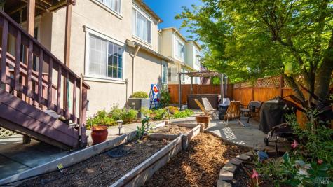 2011 Bellaterra Court Santa Rosa CA 95404