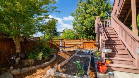 2011 Bellaterra Court Santa Rosa CA 95404