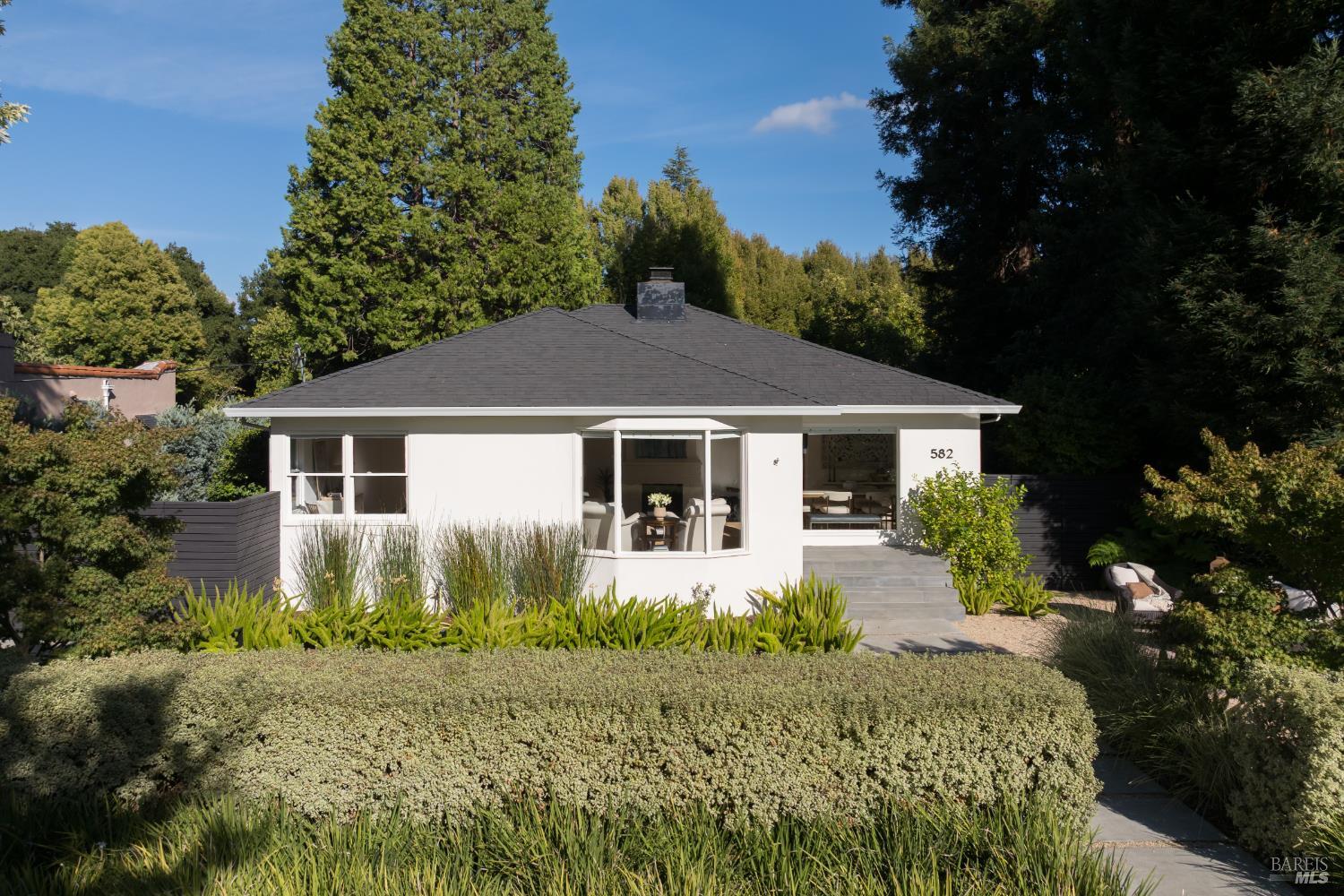 582 3rd Street E Sonoma CA 95476